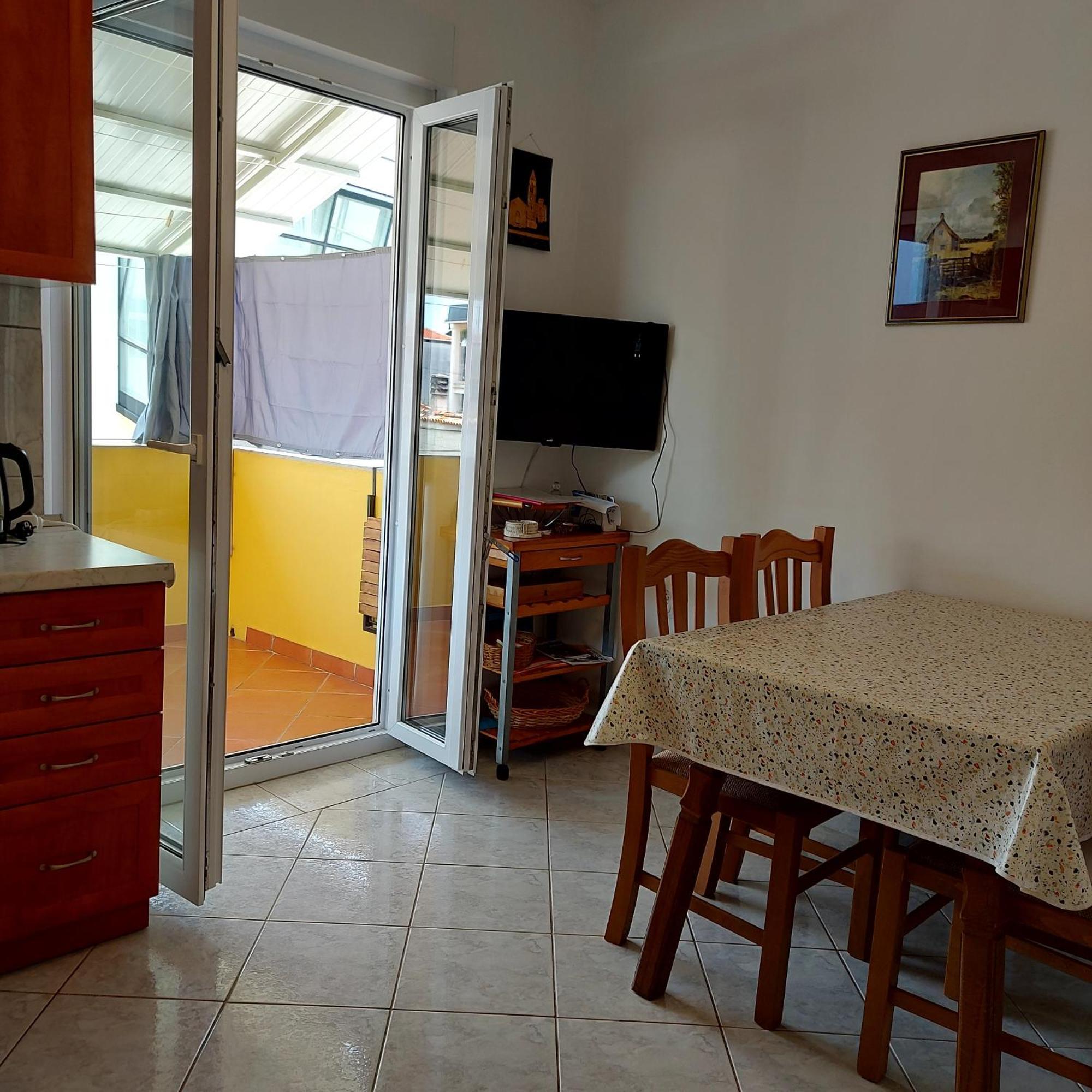 Apartmani Slavulj Fazana Exterior photo