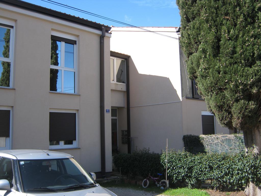 Apartmani Slavulj Fazana Exterior photo