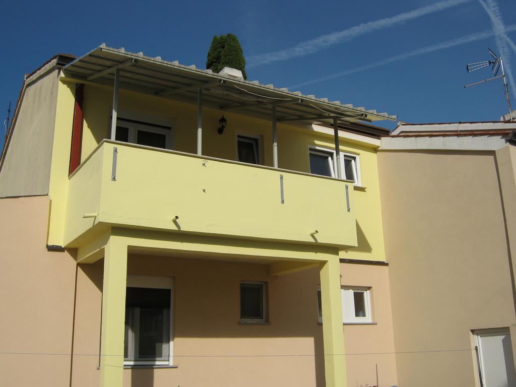 Apartmani Slavulj Fazana Exterior photo